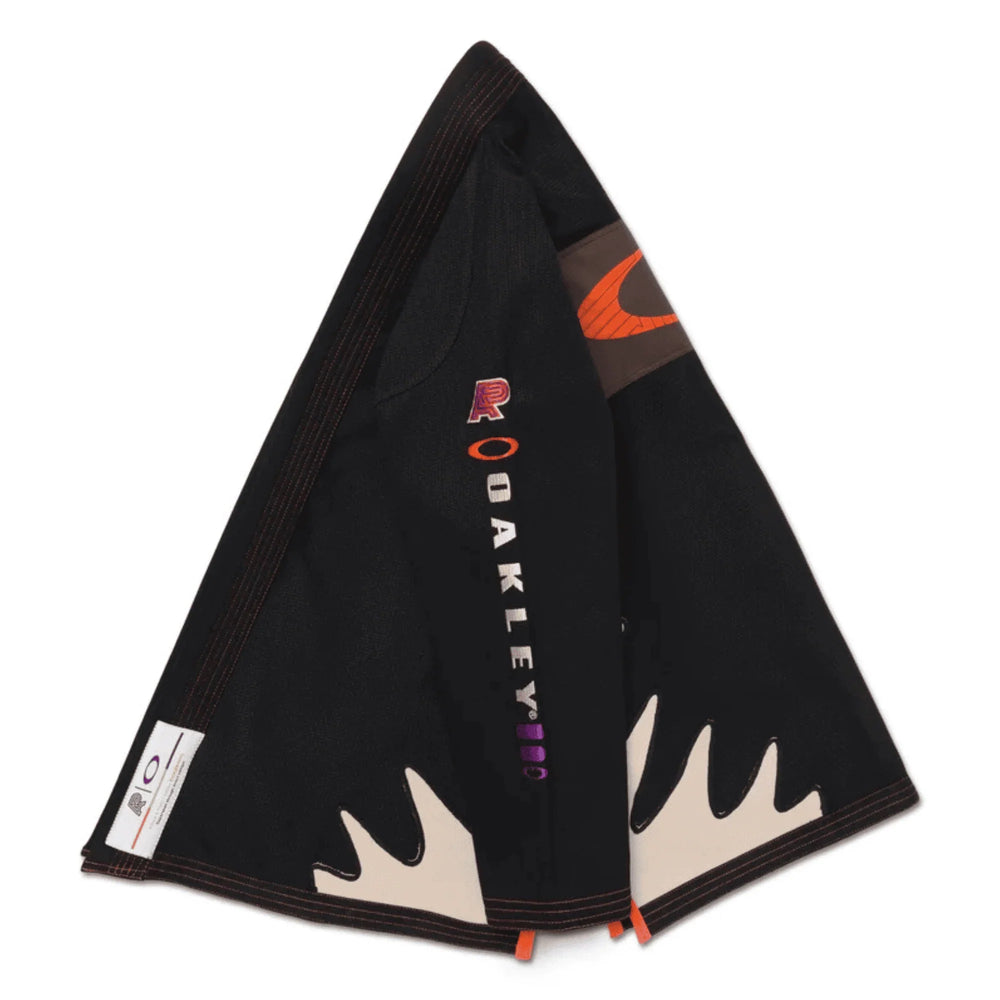 Albino Preto A&P x Oakley BJJ Gi